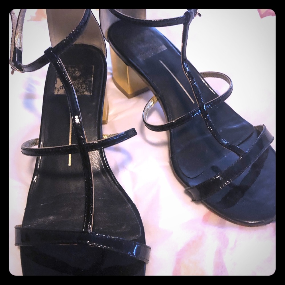 Used Dolci Vita chunky sandal heels. Black patent